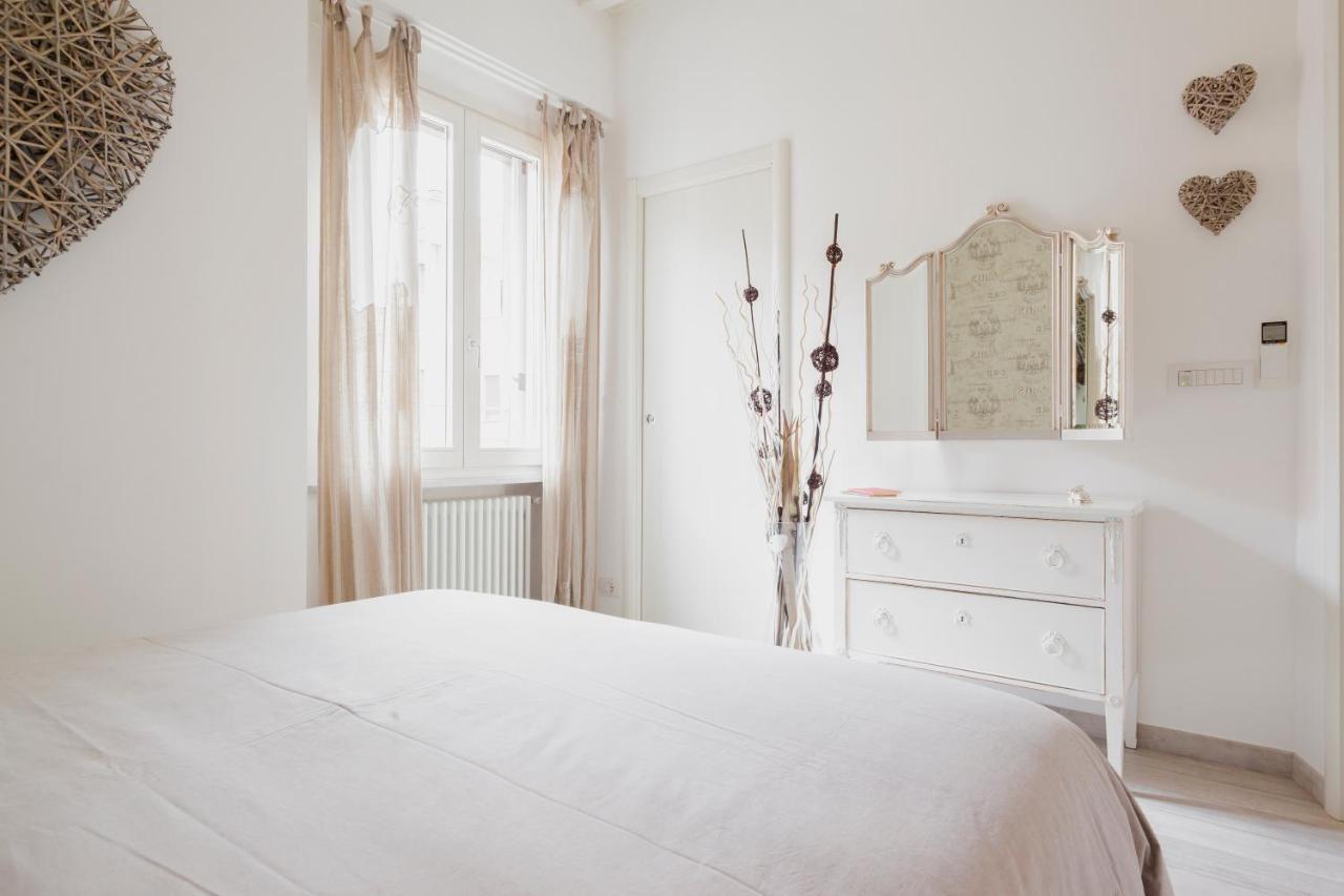 Charming Apartment On The Darsena Navigli - Pulizia Eccezionale Milano Ngoại thất bức ảnh